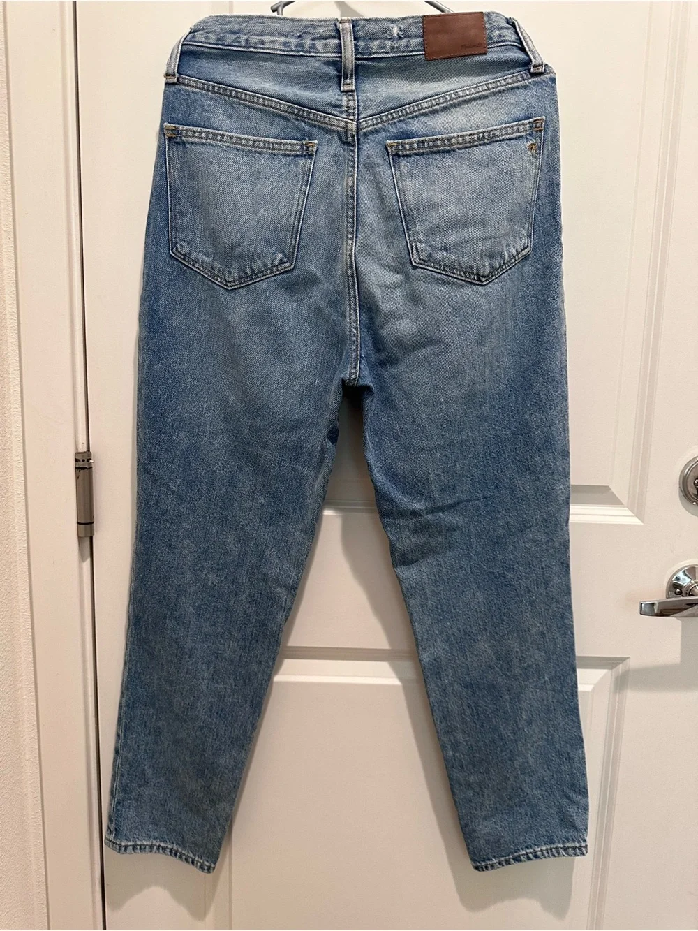 Madewell Mom’s Jean Light Wash Denim Jeans
